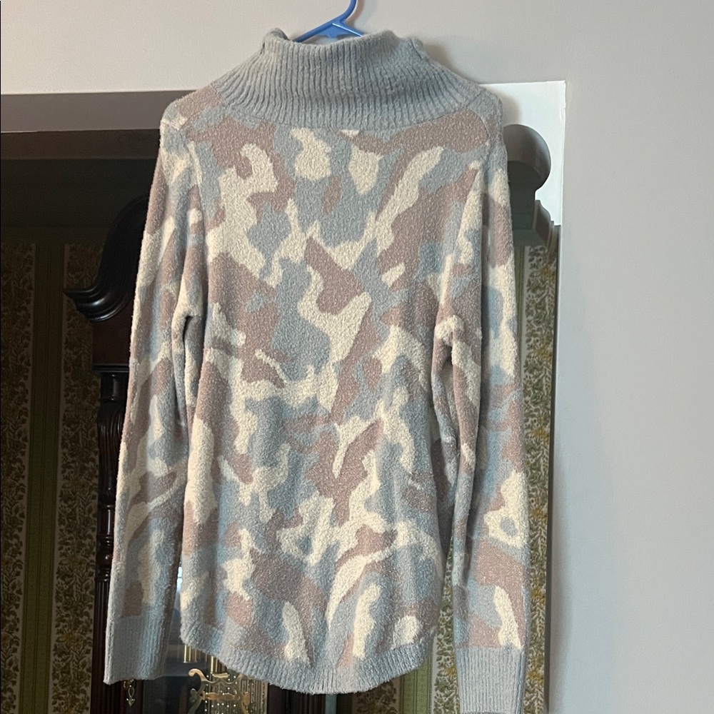 Stylish Camouflage Sweater for Women